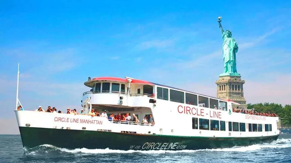 The daytime Circle Line Boat Cruise passing by the Liberty Statue